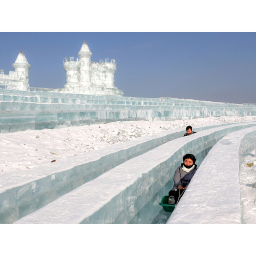 100 tác phẩm điêu khắc từ băng tuyết khiến sự kiện ở Cáp Nhĩ Tân